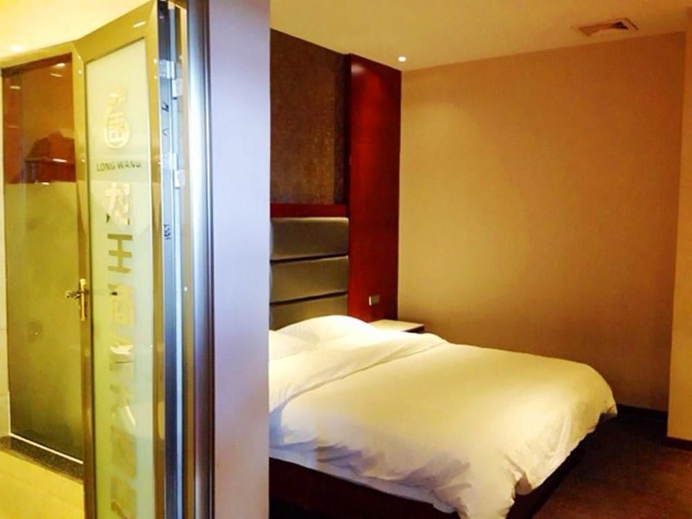 Longwang Business Hotel Liuzhou Exterior foto